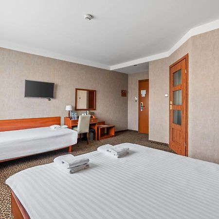 Hotel Diament Vacanza Katowice - Siemianowice Siemianowice Śląskie Exteriér fotografie