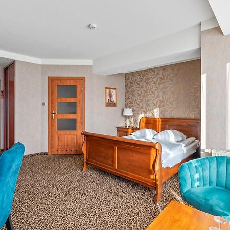 Hotel Diament Vacanza Katowice - Siemianowice Siemianowice Śląskie Exteriér fotografie