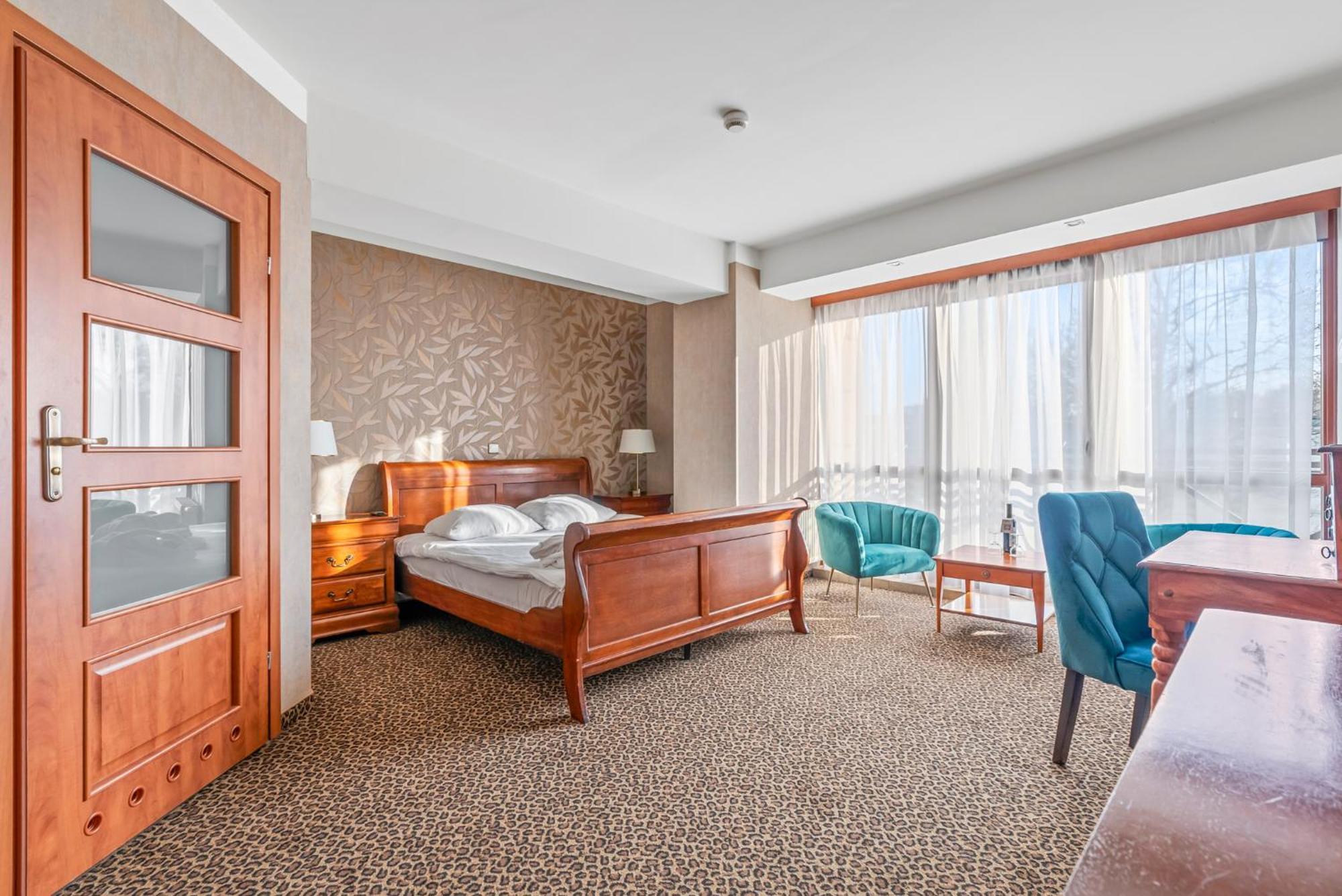 Hotel Diament Vacanza Katowice - Siemianowice Siemianowice Śląskie Exteriér fotografie