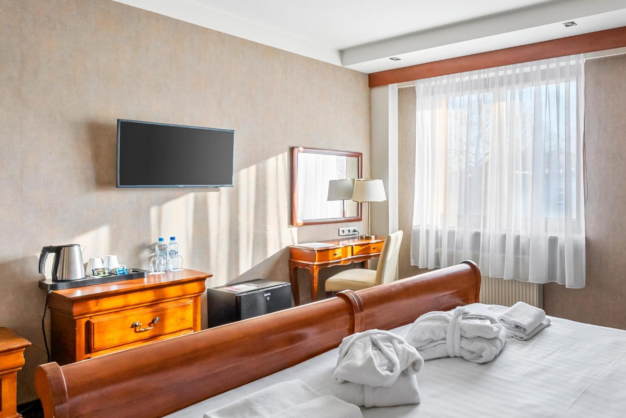 Hotel Diament Vacanza Katowice - Siemianowice Siemianowice Śląskie Exteriér fotografie