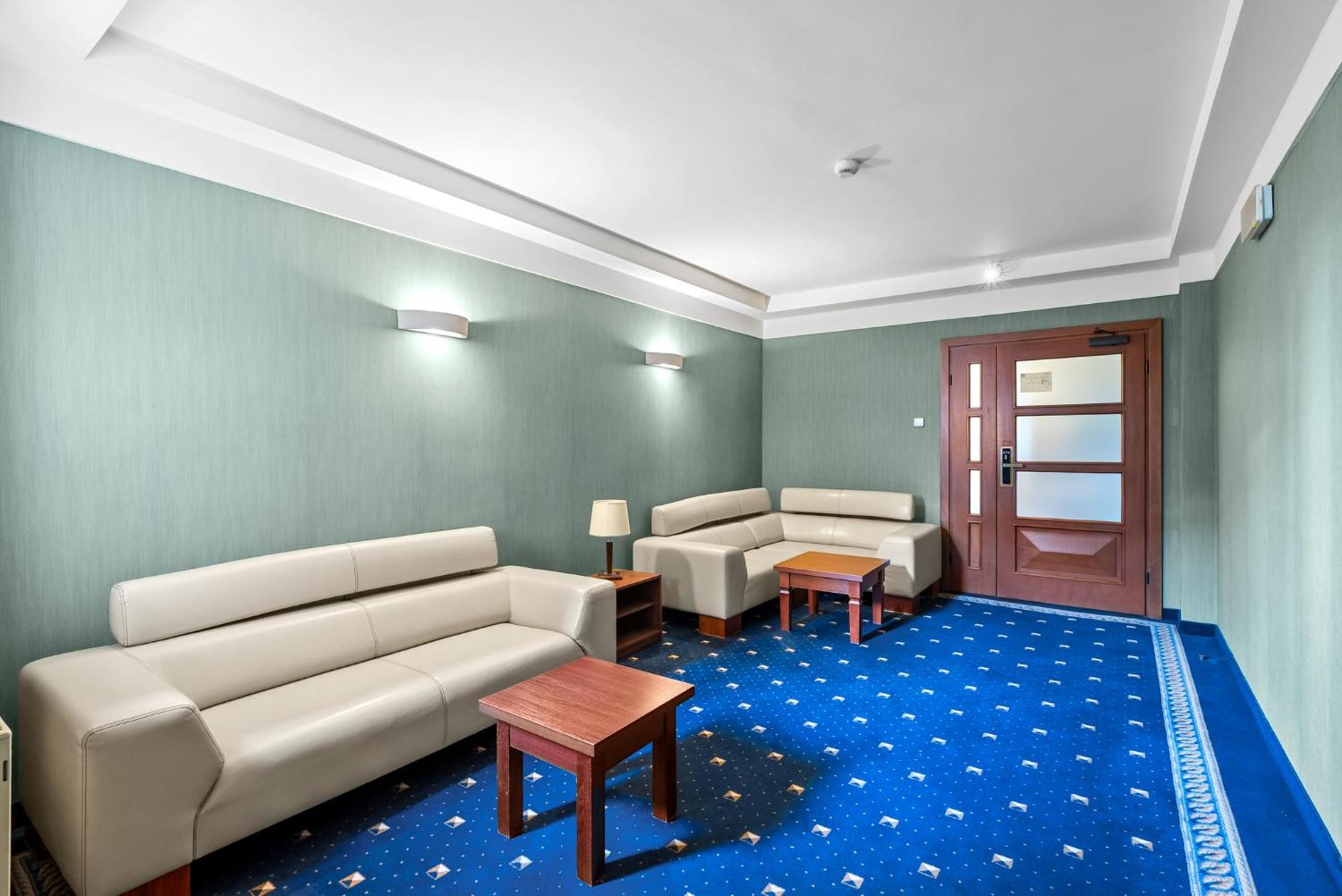 Hotel Diament Vacanza Katowice - Siemianowice Siemianowice Śląskie Exteriér fotografie