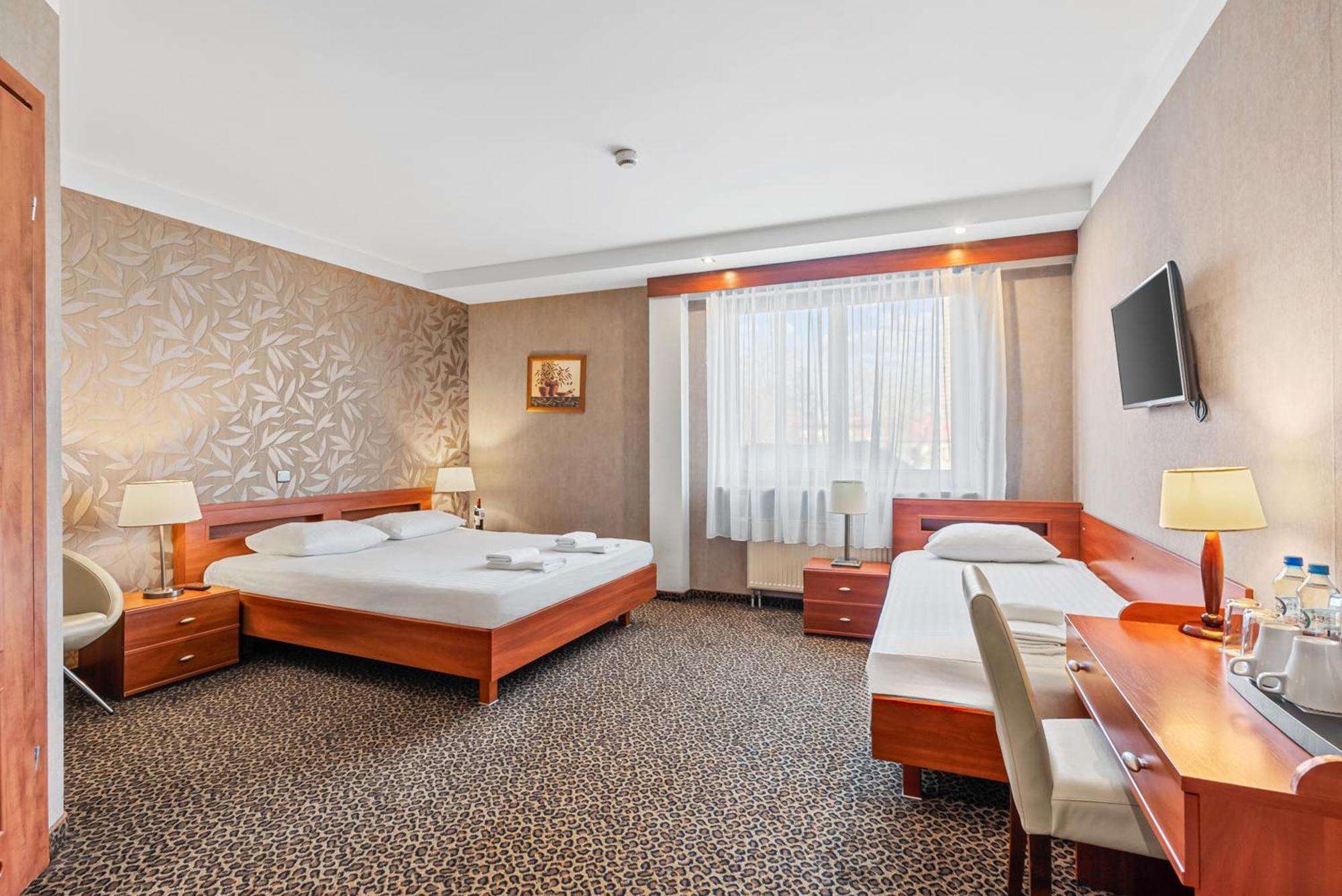 Hotel Diament Vacanza Katowice - Siemianowice Siemianowice Śląskie Exteriér fotografie