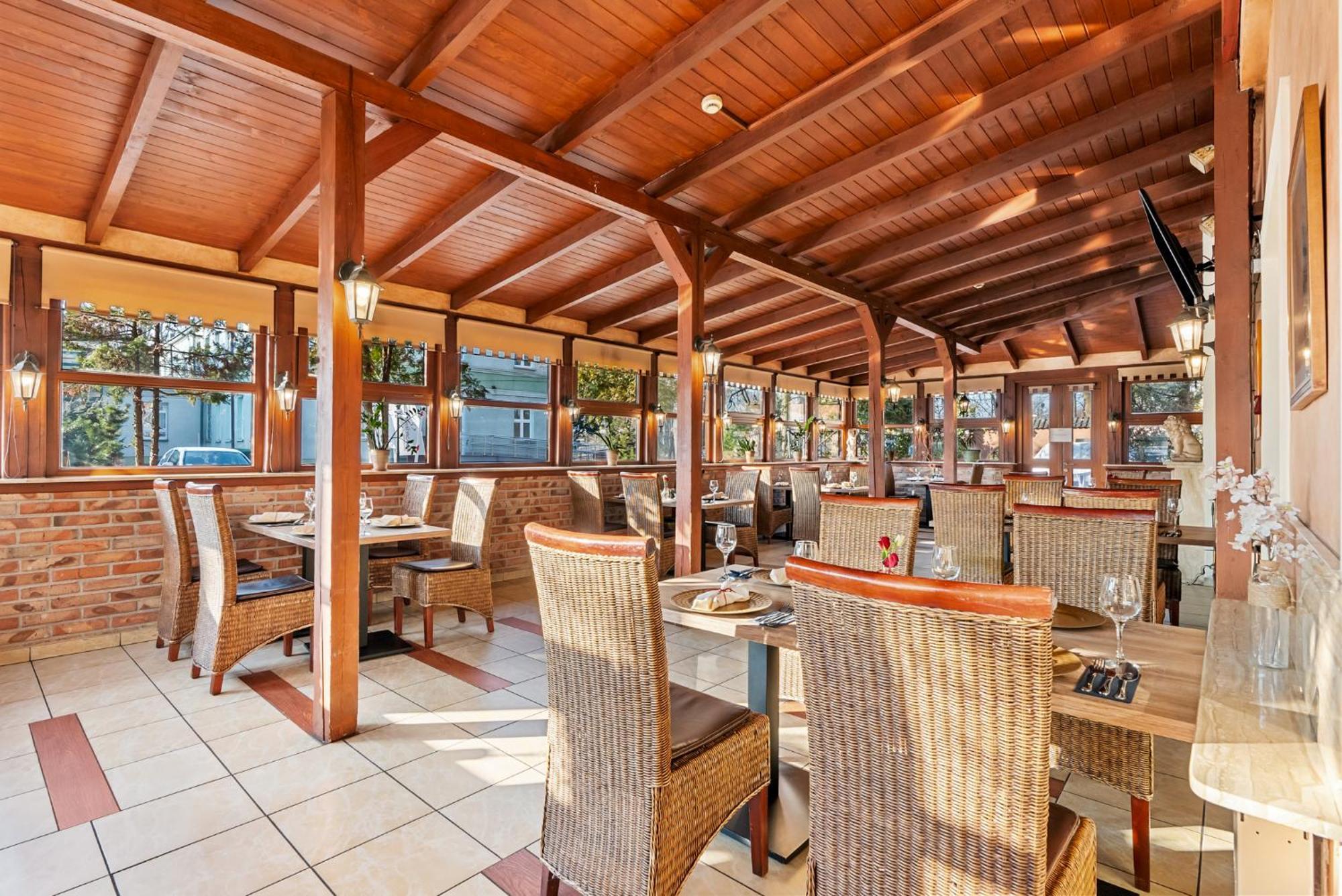 Hotel Diament Vacanza Katowice - Siemianowice Siemianowice Śląskie Exteriér fotografie